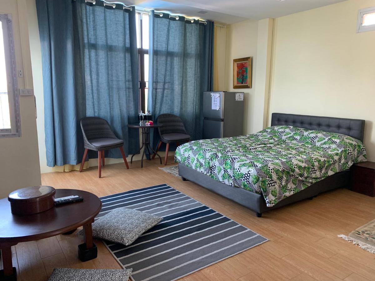 Gumpuju คำปู้จู้ Hotell Chiang Mai Exteriör bild